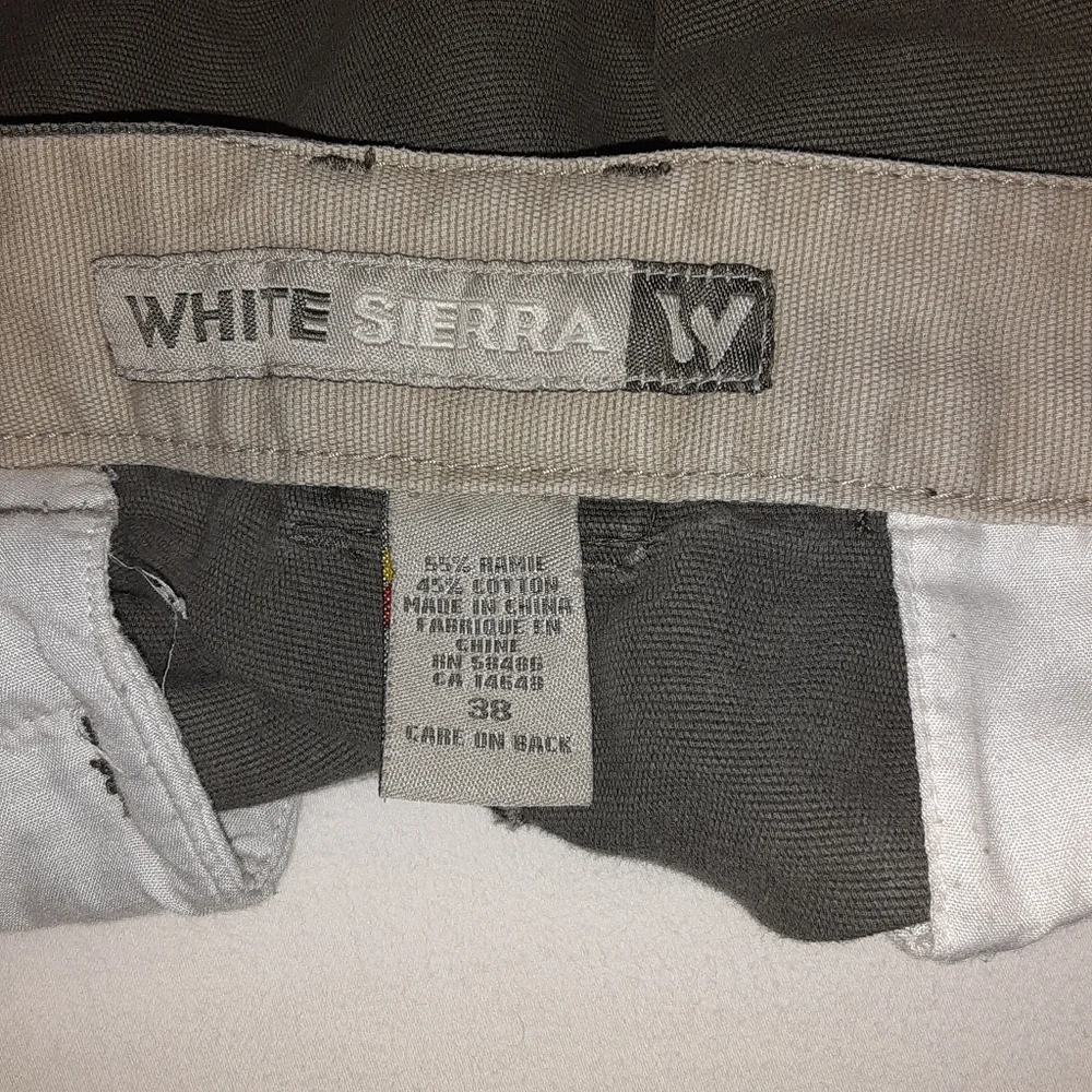 Cargo Shorts 38 waist - Picture 9 of 9